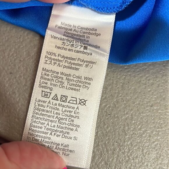 J. Crew factory Sleeveless button-back shell in bright Grotto NWT Size XS - Picture 10 of 10